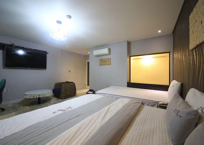 Hotel H-avenue Seomyeon Station