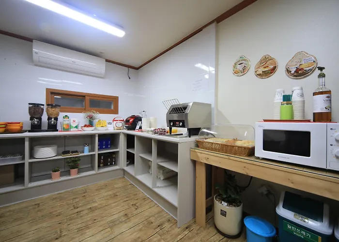 H-avenue Seomyeon Station 호텔 부산광역시