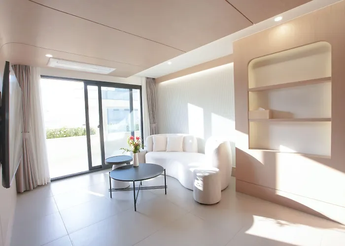 H-avenue Seomyeon Station Hotel