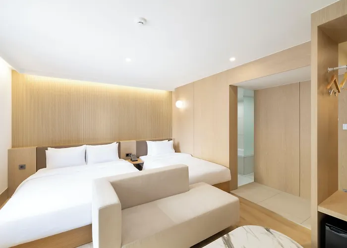 Hotel H-avenue Seomyeon Station